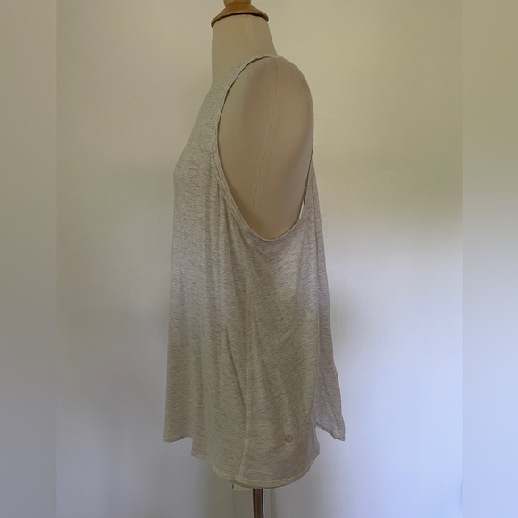 Lulu Lemon Open Back Athletic Tank Large - Picture 4 of 6